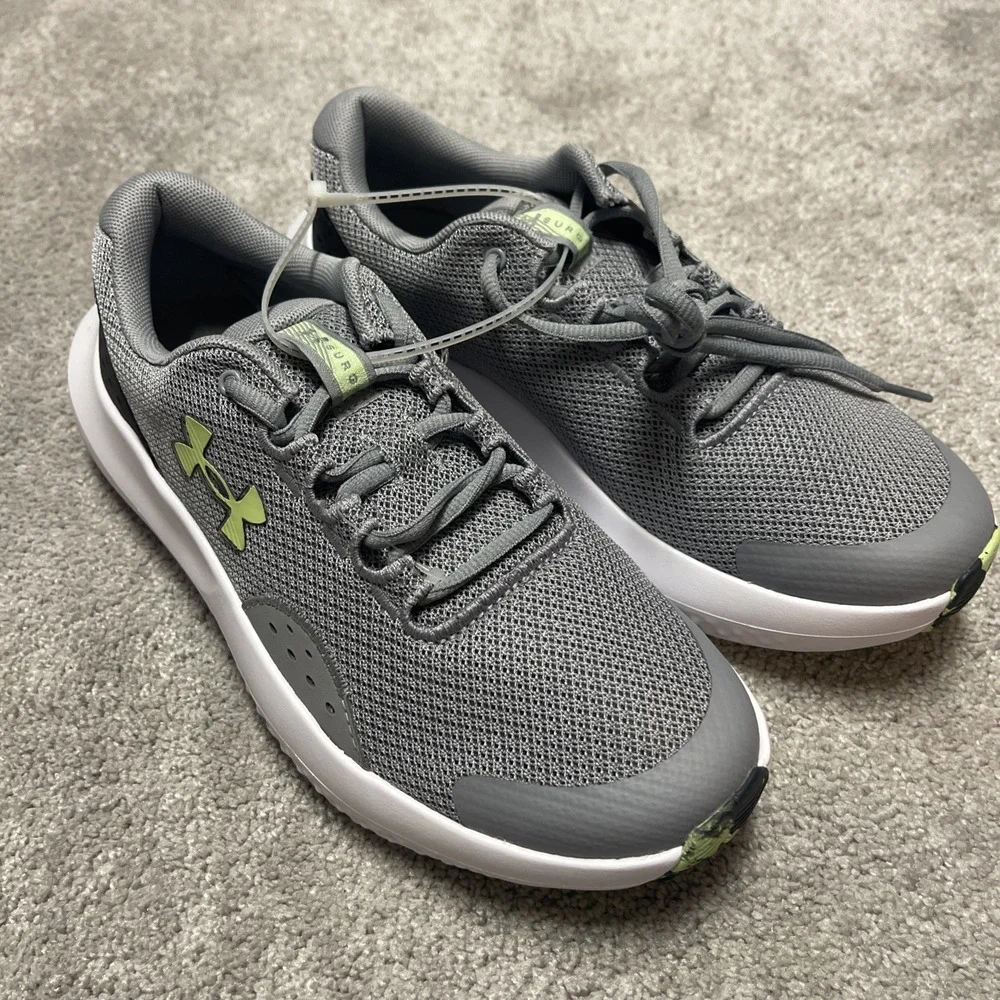 Under Armour Charged Surge 4 Running Shoes Gray Mesh Sneakers Youth Size 7 Youth